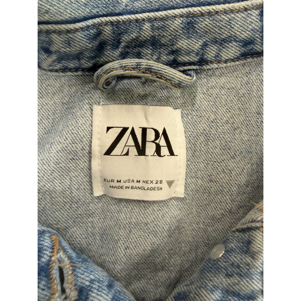 ZARA Women's Medium Cropped Denim Jacket Light Wash Blue Distressed Jean Jacket - Picture 2 of 7